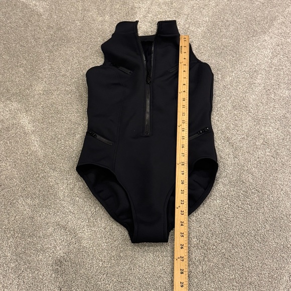 Magicsuit Scuba Coco One Piece Swimsuit size 10 Black Zipper Down Front - Picture 9 of 11
